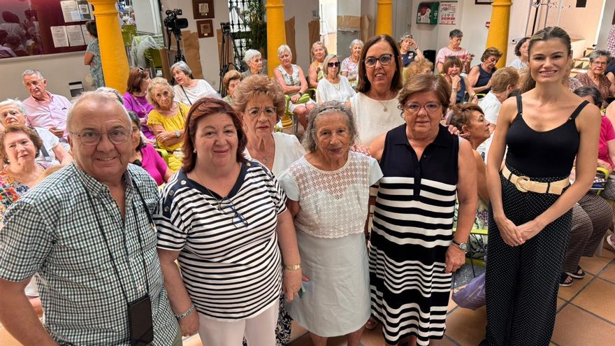 La Junta de Andalucía presenta una web para combatir la soledad no deseada de las personas mayores