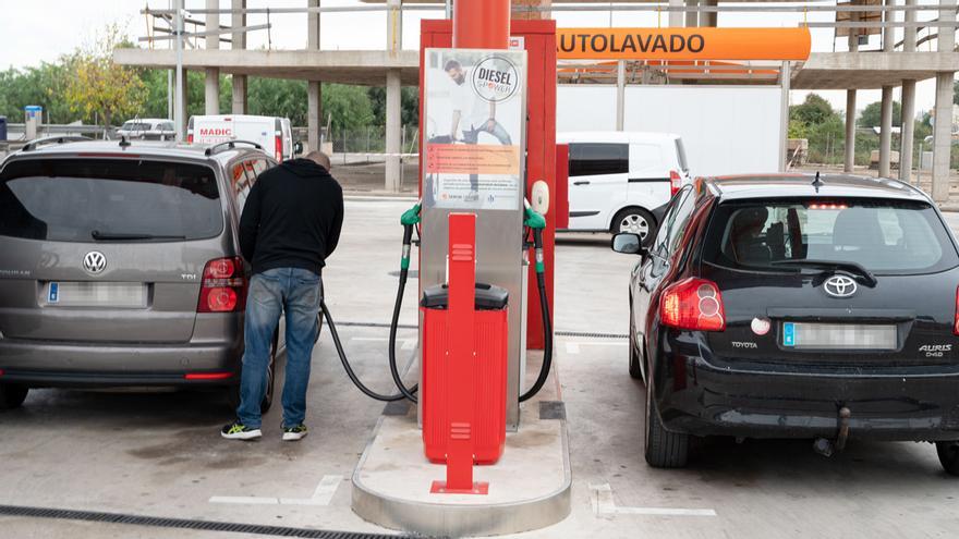 Las gasolineras de marca blanca ganan peso en Castellón y copan ya casi la mitad del mercado