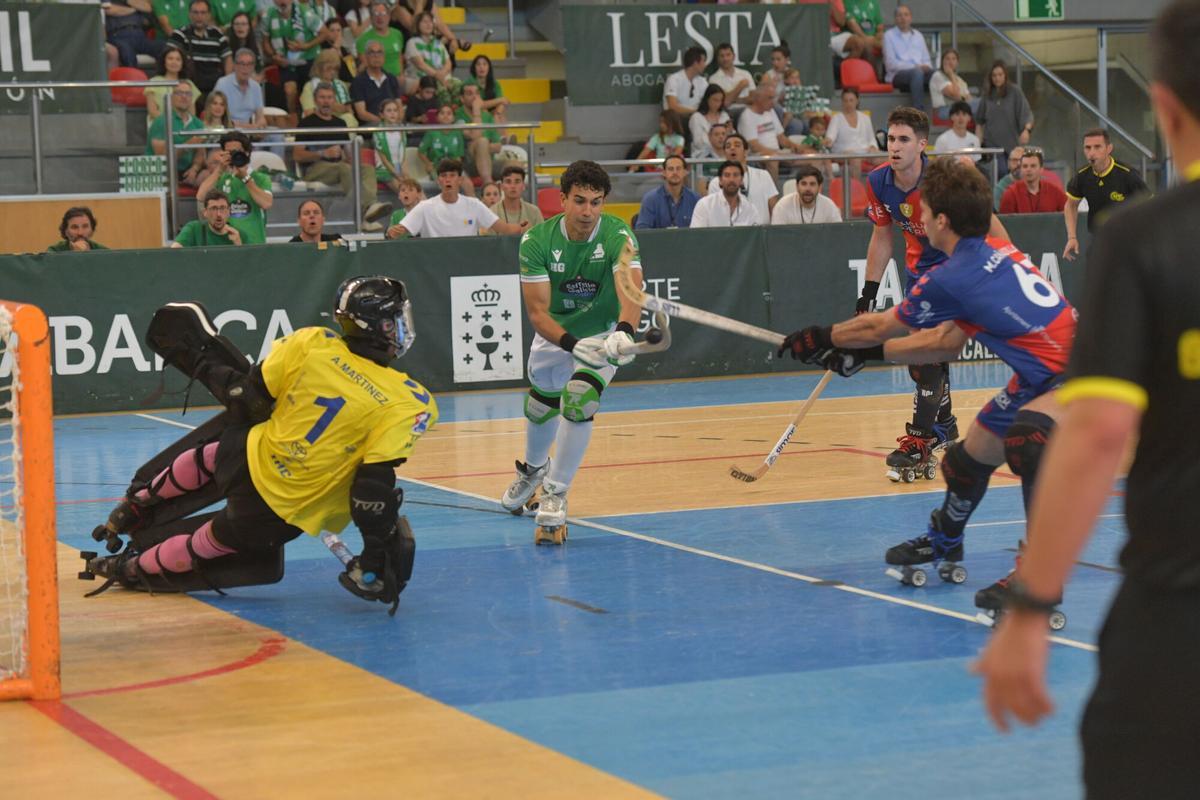 El Liceo se impuso 8-2 en el primer partido de la final de la OK Liga El Liceo se impuso 8-2 en el primer partido de la final de la OK Liga