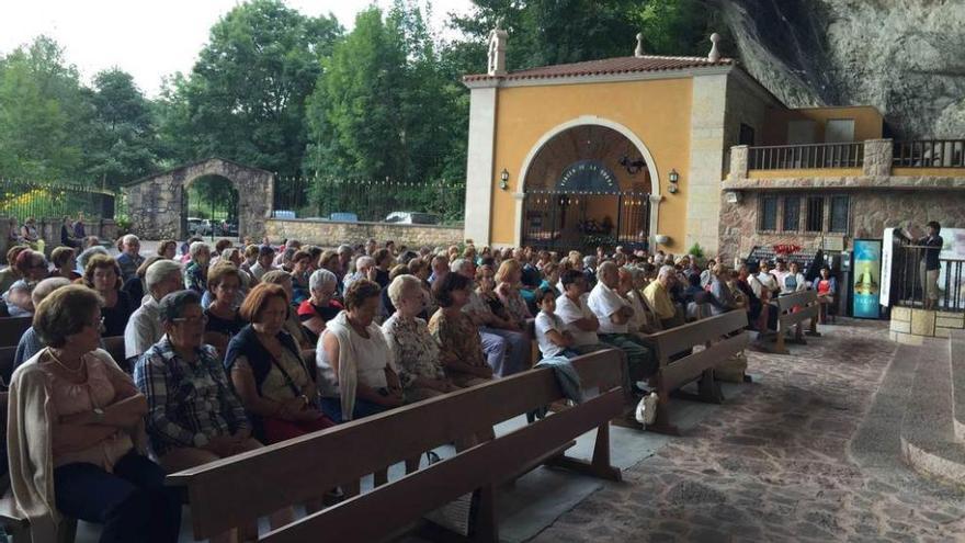 Folk para la Virgen de la Cueva