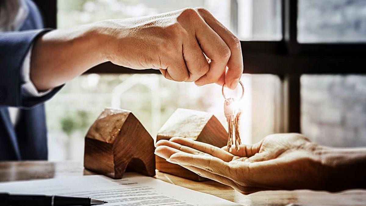 Un expert immobiliari explica per què no cal esperar per heretar: “La millor herència és la que es fa a temps”