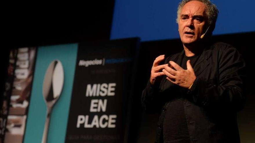 Ferran Adrià presenta en Burgos una guía para emprendedores