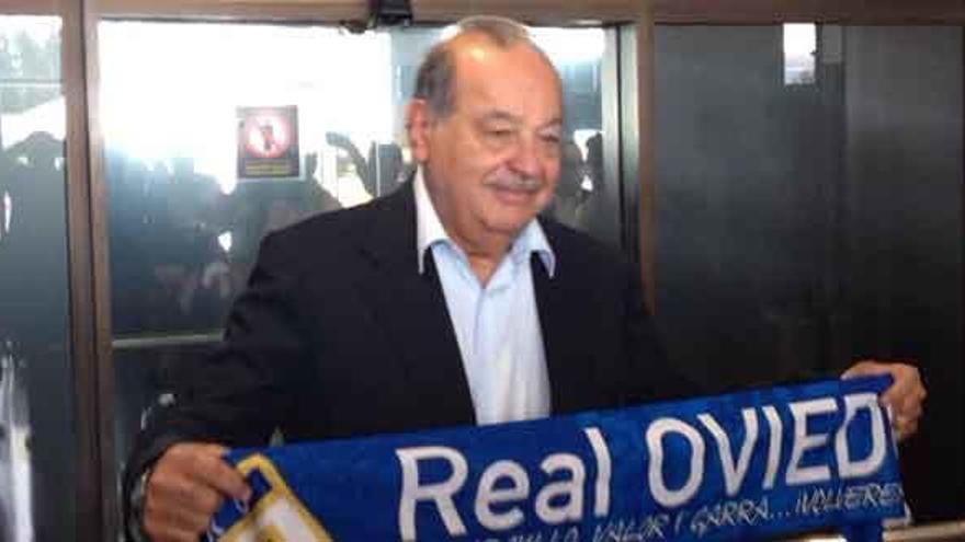 Carlos Slim en Asturias: &quot;El Oviedo es el mejor de los 80 equipos de 2º B&quot;
