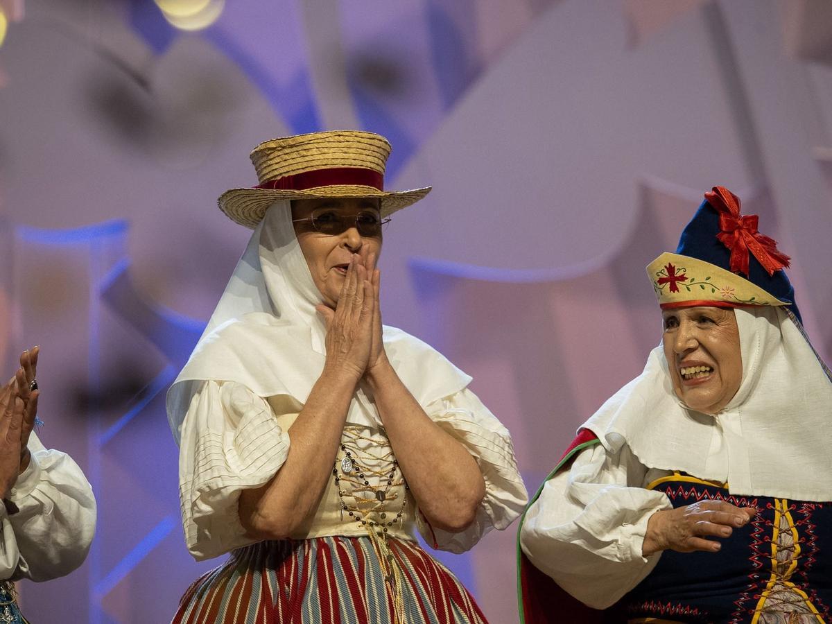 Elena González Ramírez, Reina de los Mayores de las Fiestas de Mayo 2026 de Santa Cruz de Tenerife