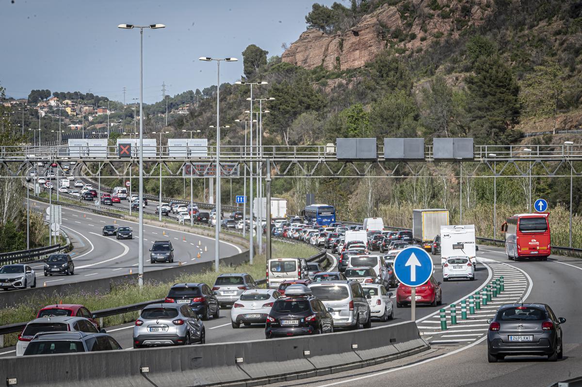 Més de 335.700 vehicles han sortit ja de Barcelona per Sant Joan