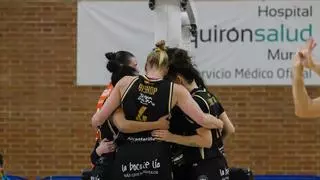 Quirónsalud Murcia, hospital de referencia del club de baloncesto femenino Hozono Global Jairis por tercer año consecutivo