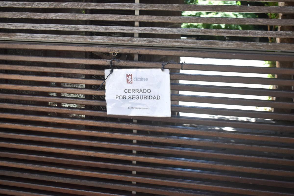 Galería | Los jardines de Cristina Ulloa de Cáceres, cerrados por seguridad