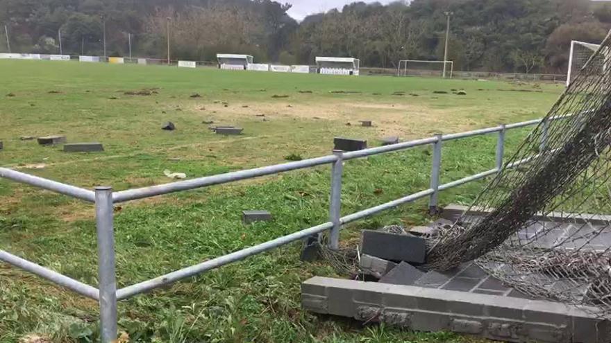 Temporal en Asturias: Daños en el campo de fútbol de Tapia