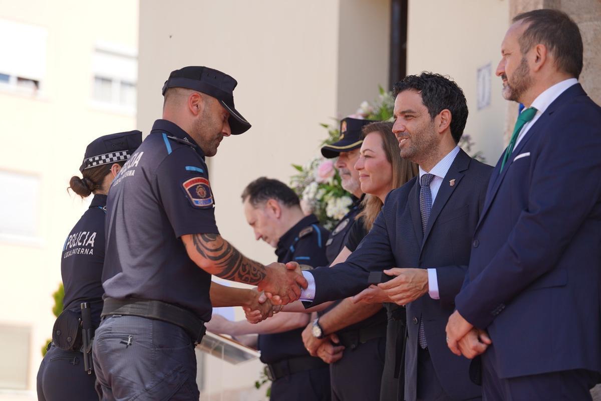 Un momento del acto de reconocimiento a la Policía Local de Paterna.