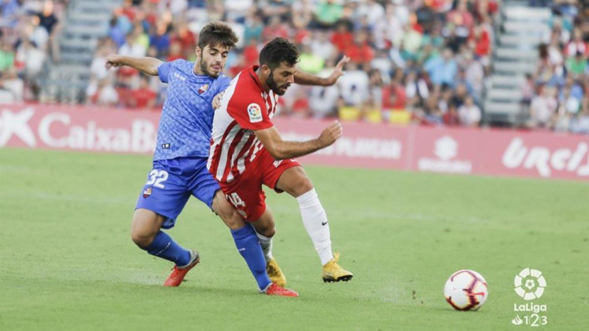 El Reus perdió en Almería tal y como hizo en liga
