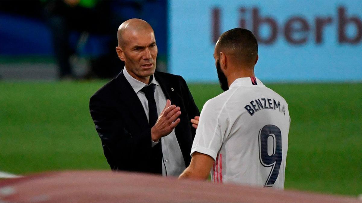 Zidane: "Para mí Benzema es el mejor delantero de la historia"