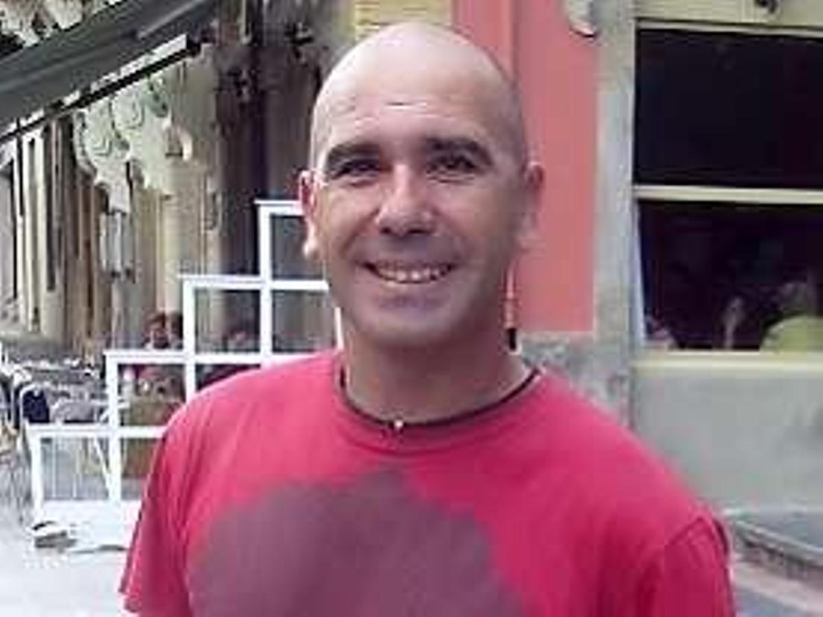 Colunga pasa de banderas