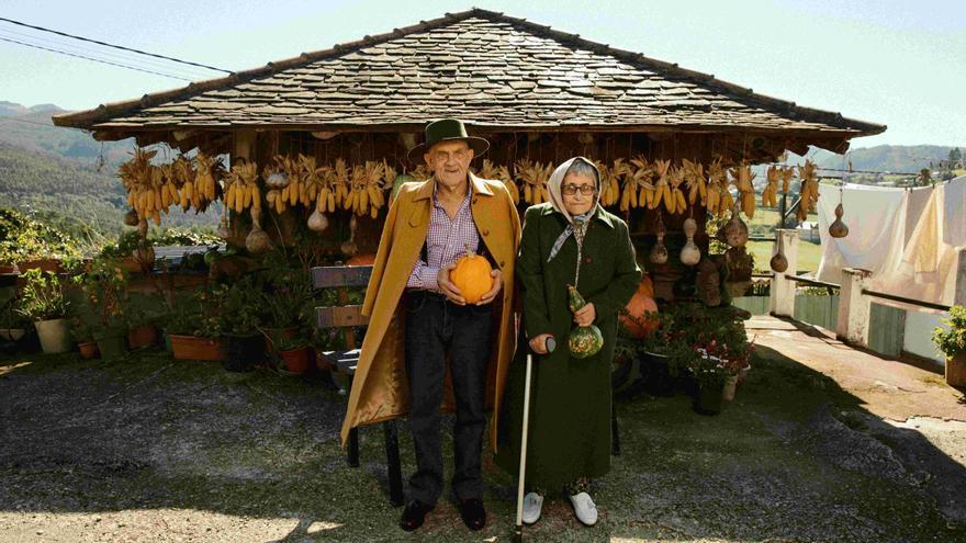 La original campaña de la firma de raíz asturiana Kolonaki: la moda de siempre que encuentra modelos en el rural