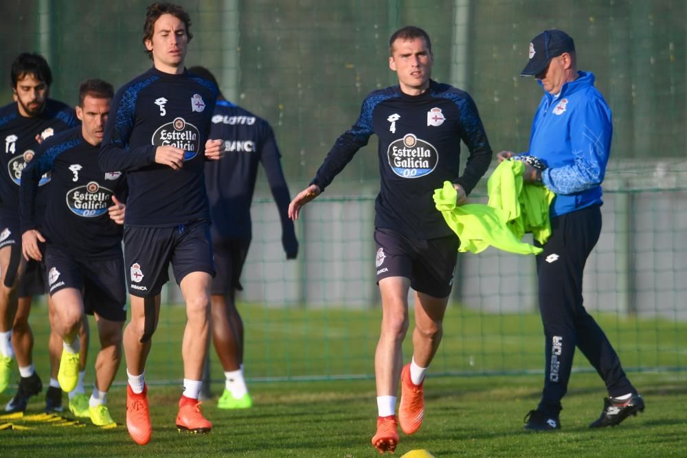 La afición apoya al Dépor antes del derbi