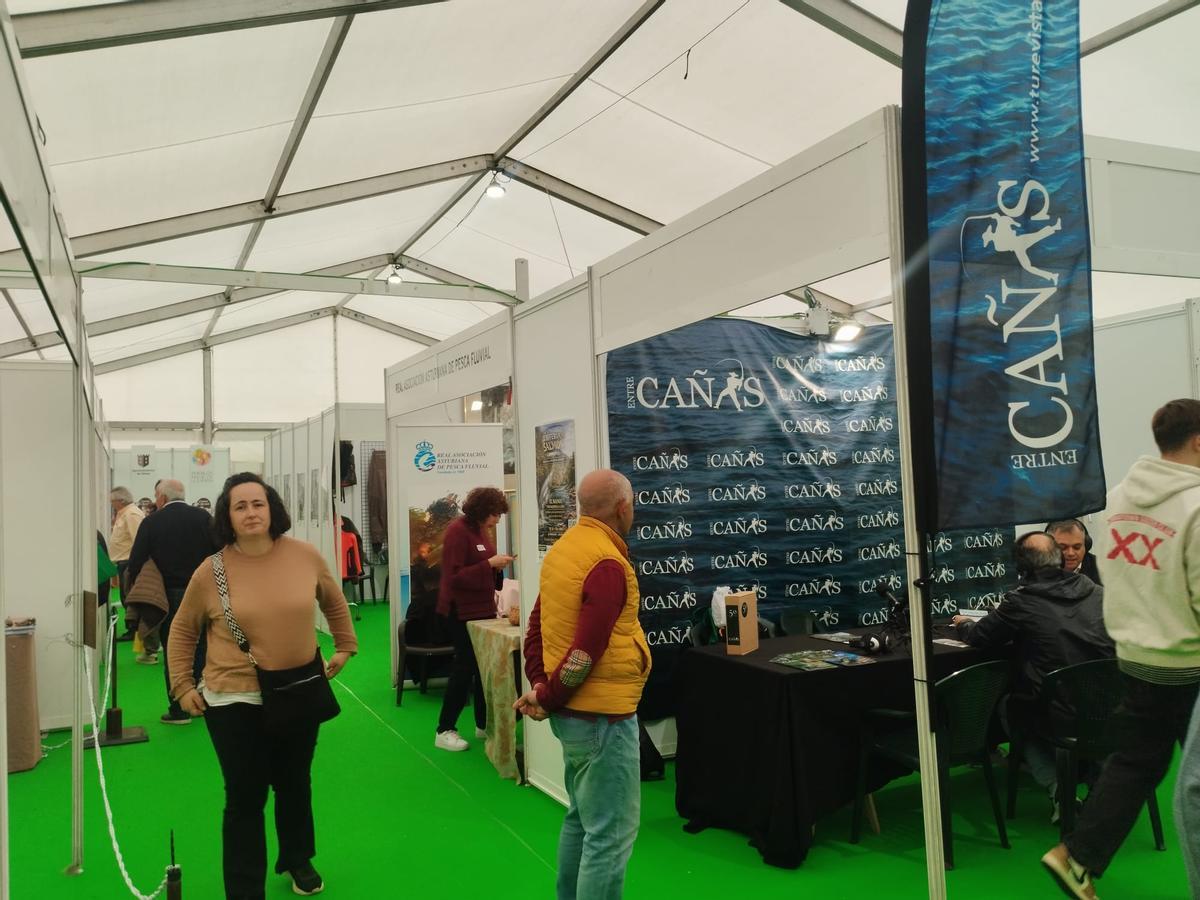 La jornada dominical de la Feria del Salmón de Cornellana (Salas), en imágenes