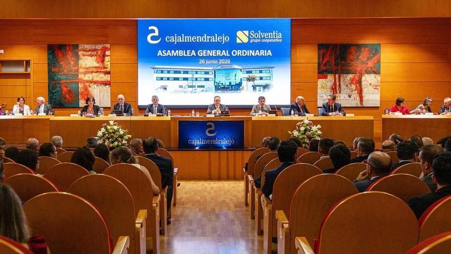Cajalmendralejo gana 37,5 millones y refuerza su liderazgo financiero en Extremadura