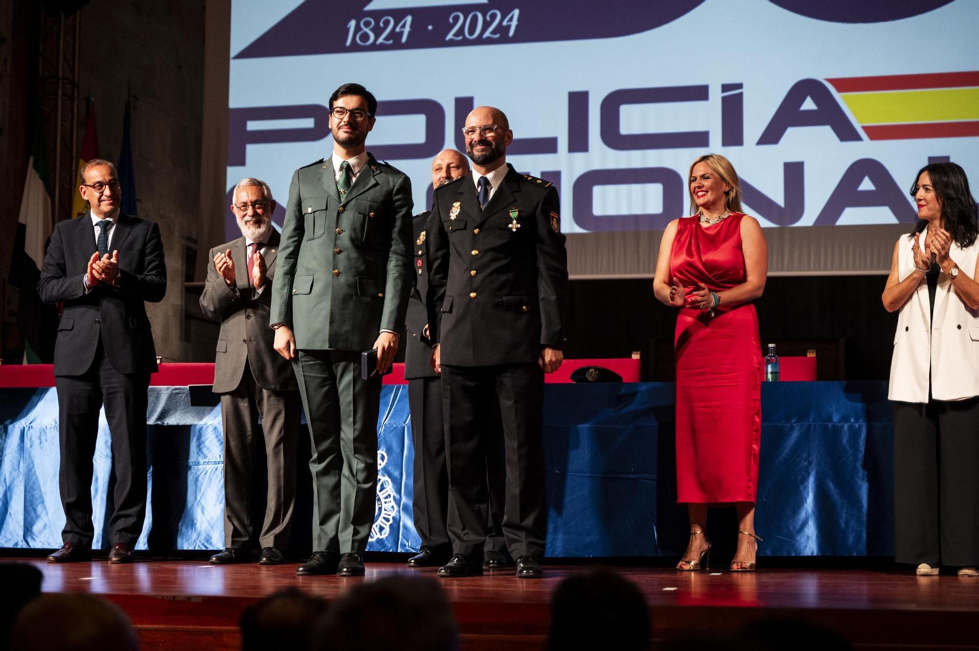 FOTOGALERÍA | Las imagénes de la celebración del patrón de la Policía Nacional en Cáceres