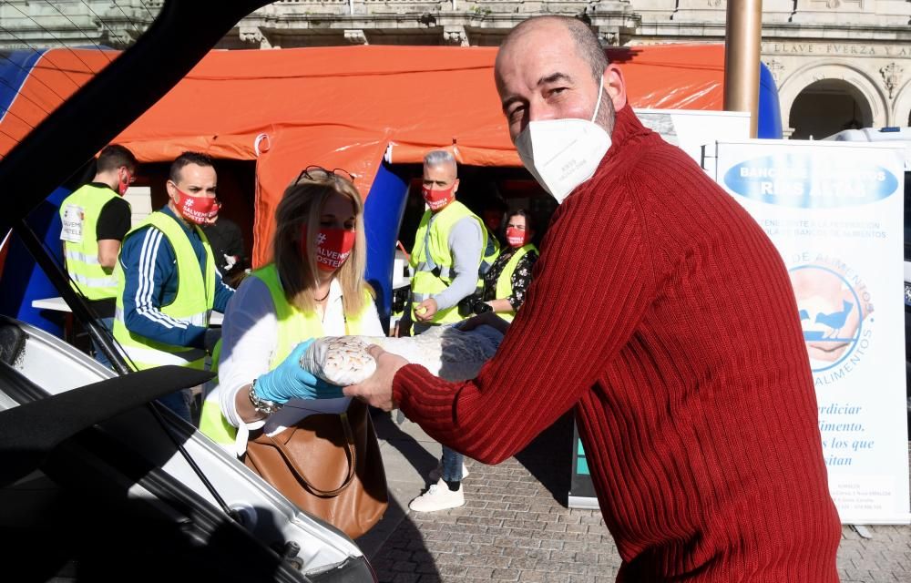 Cadena solidaria para donar alimentos en A Coruña