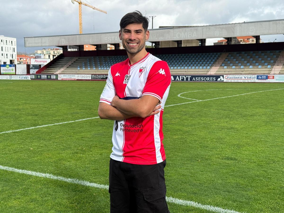 El lateral argentino ya vestido de arlequinado.