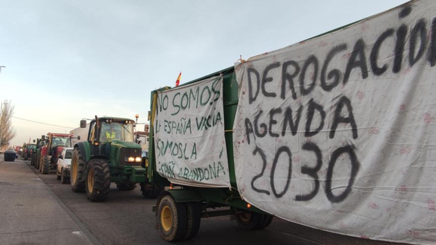 GALERÍA | Tercer día de la tractorada en Benavente, Los Valles y Campos