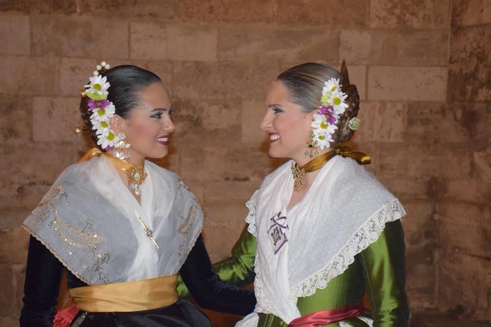 Las dos hermanas, en la dansà.