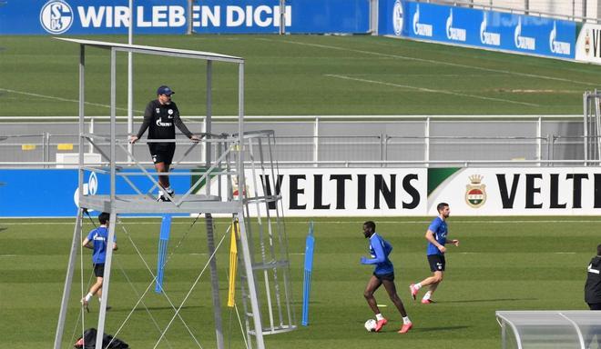 El Schalke 04 vuelve a los entrenamientos entre medidas de seguridad