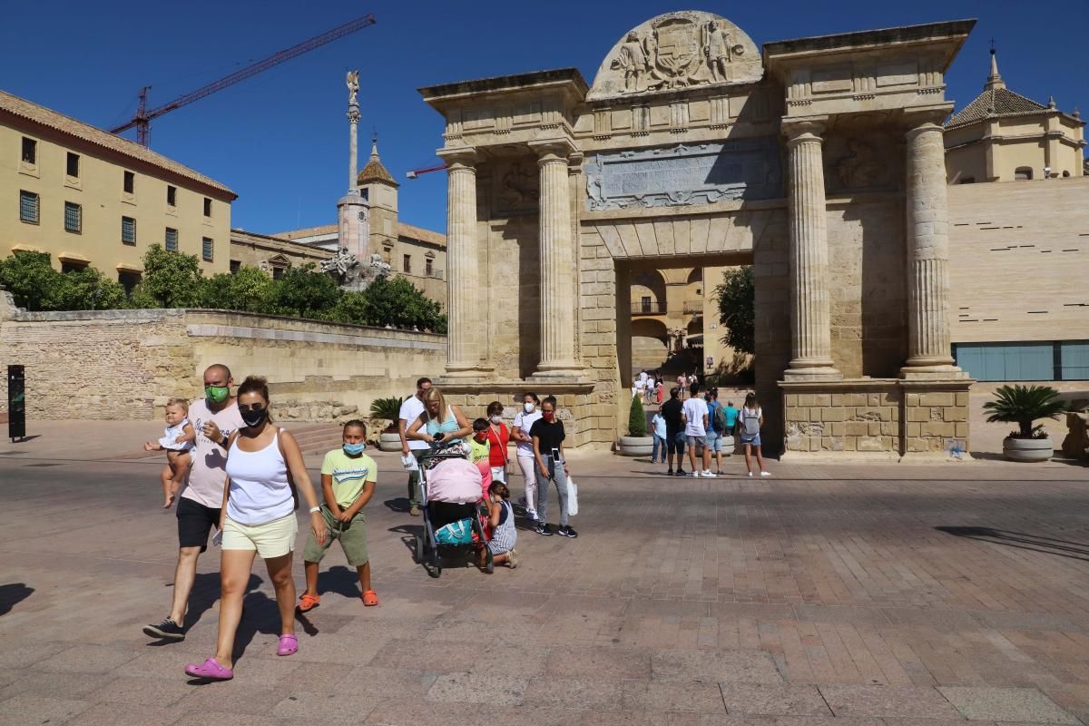 Puente de agosto con pocos visitantes