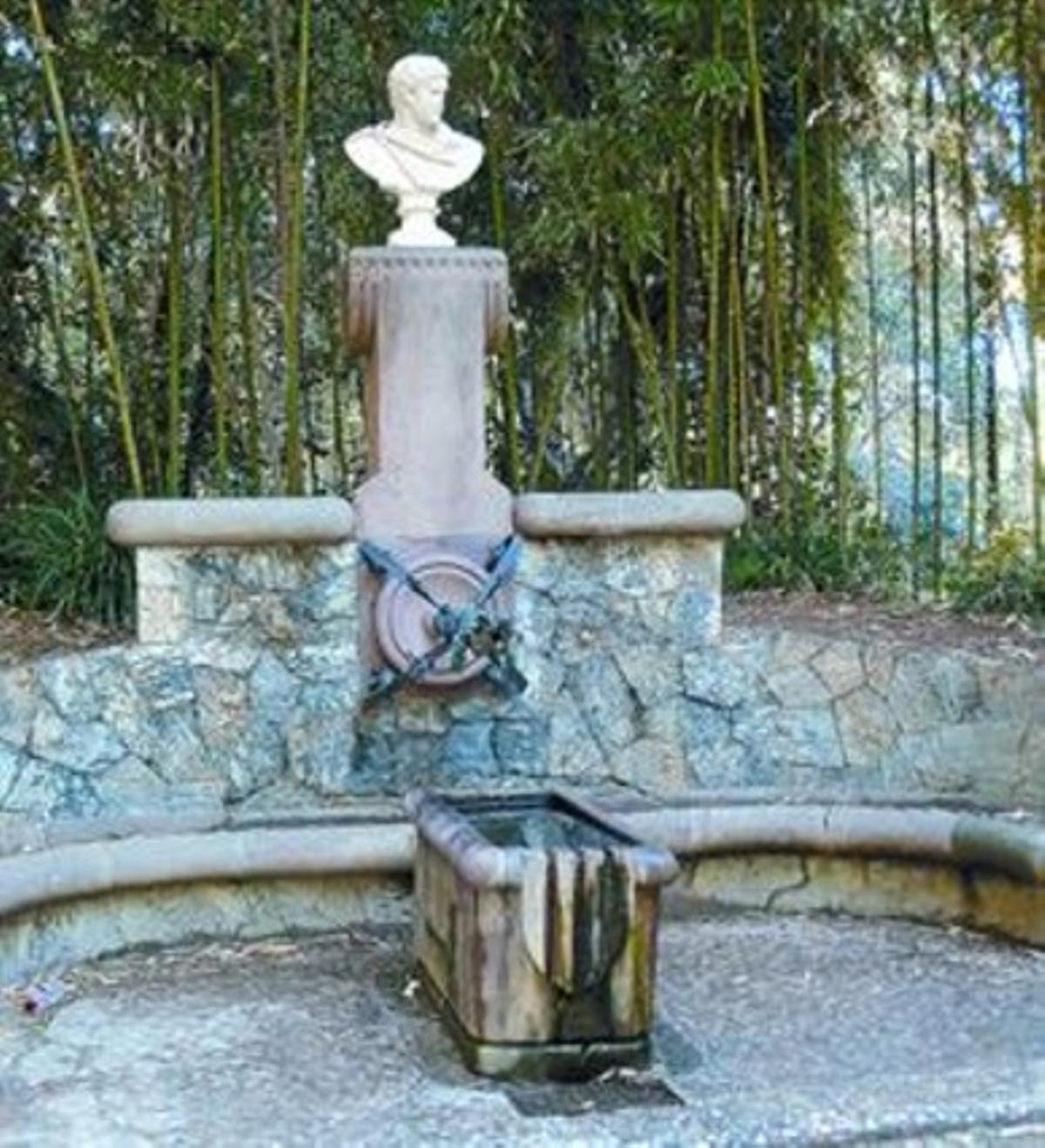 Modernisme ocult 8 La font d’Hèrcules, de Gaudí.