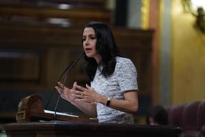 Arrimadas carrega contra les mesures «populistes» d’un Govern «desastrós»