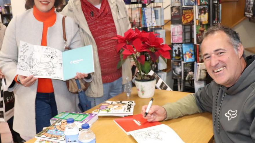 Davila firmó y dedicó su Bichero en la Librería Eixo