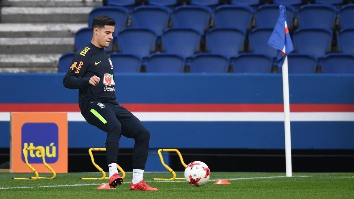 Coutinho, en un entrenamiento con la selección brasileña en el Parque de los Príncipes parisino.