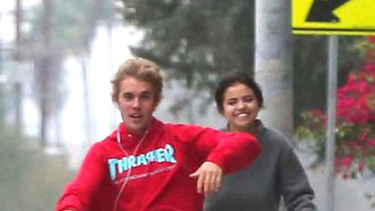 Justin Bieber y Selena Gomez en modo 'Verano azul'