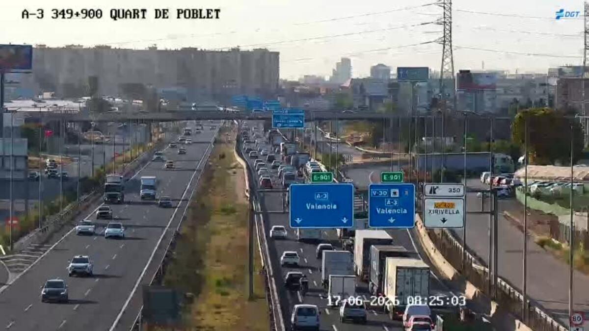 Autovía A-3 colapsada este miércoles