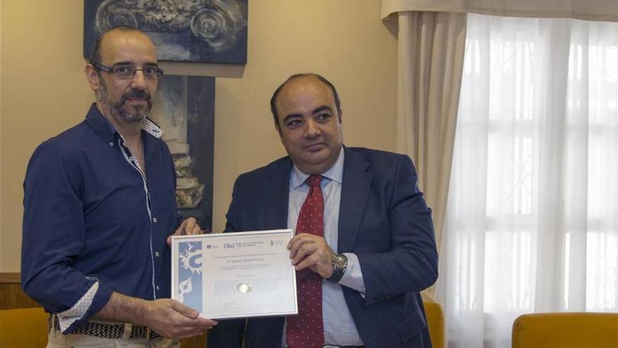 El colegio de abogados premia a Ignacio Alcalá