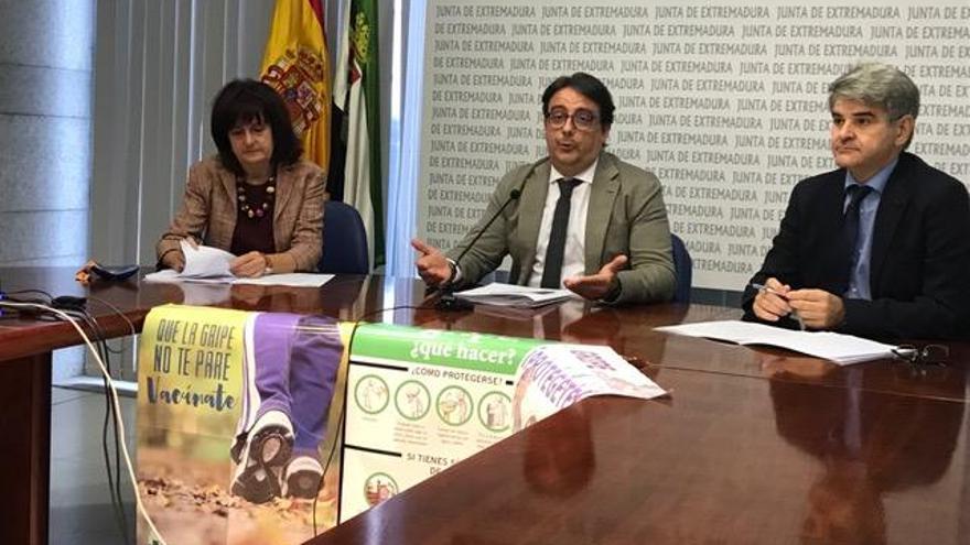 Una de cada tres personas con riesgo grave se vacuna de la gripe en Extremadura