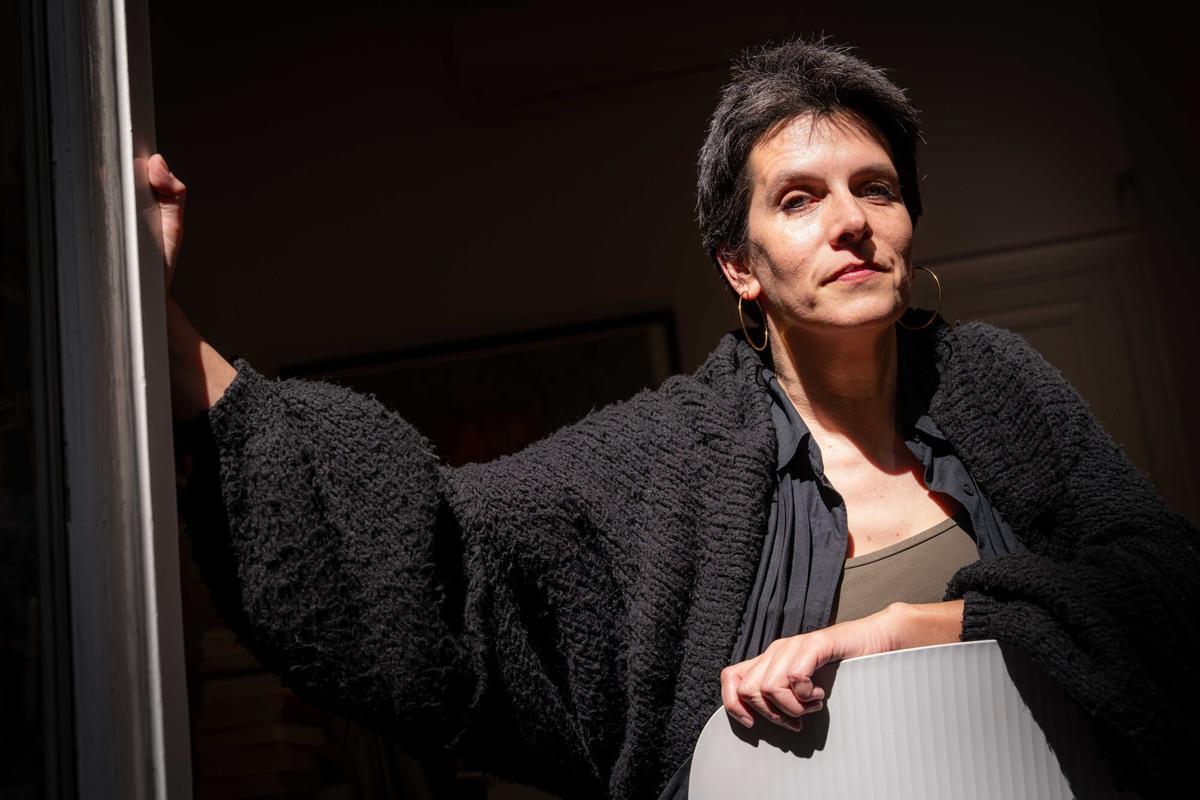 Carlota Gurt, fotografiada en la sede Anagrama antes de la entrevista
