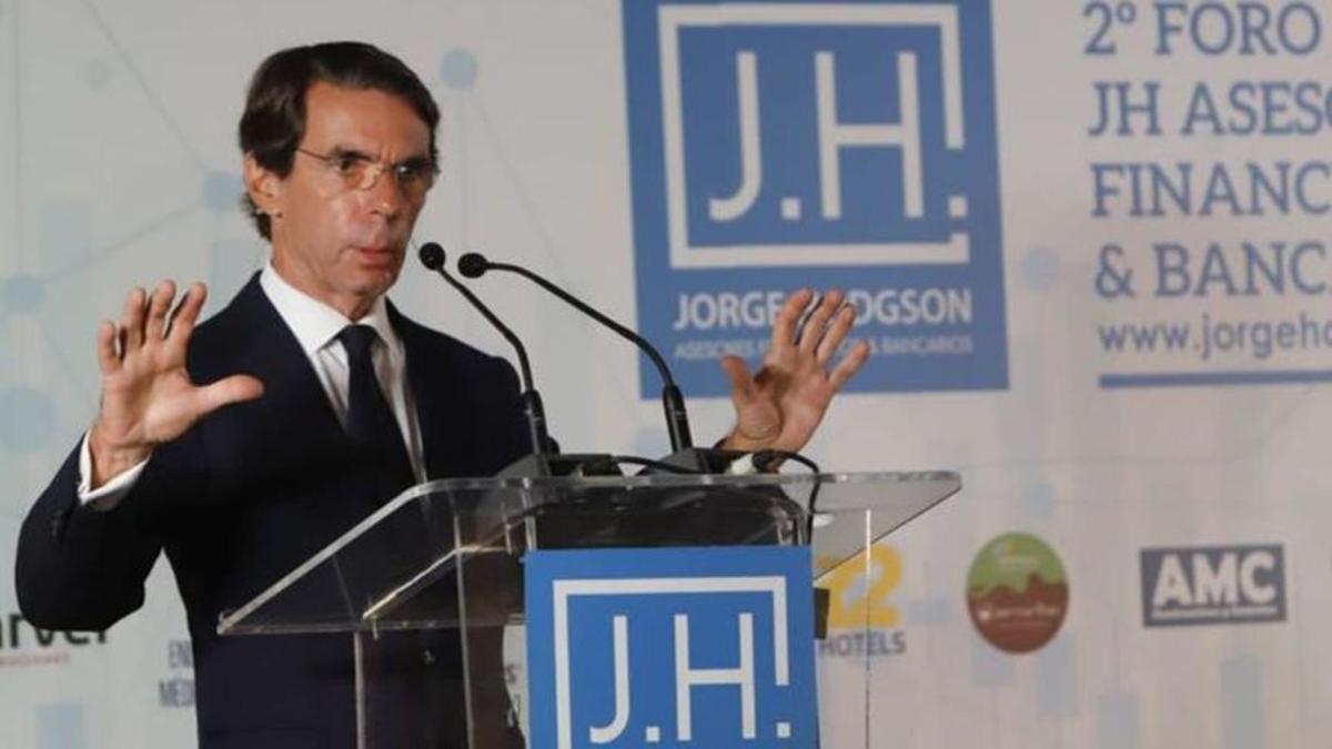 José María Aznar: &quot;Necesitamos una reforma fiscal eficiente y no asfixiante&quot;.