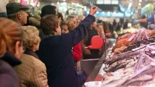 La OCU revela cuál es el mejor supermercado para comprar pescado en España