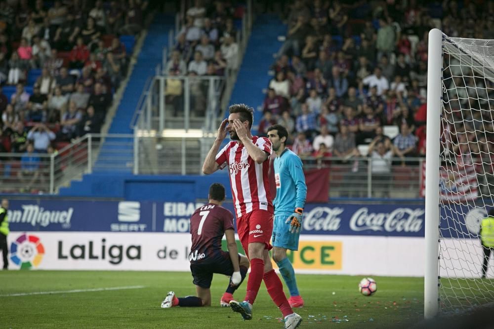 El Sporting desciende a Segunda