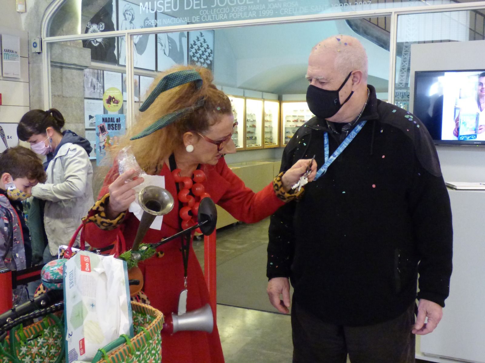 La Dona dels Nassos es passeja per Figueres per tancar l'any