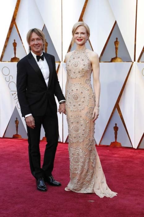 Las parejas de la alfombra roja de los Oscars 2017