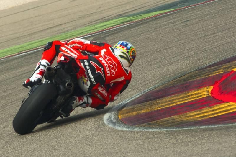 Las imágenes de la Carrera 2 de World Superbike en MotorLand