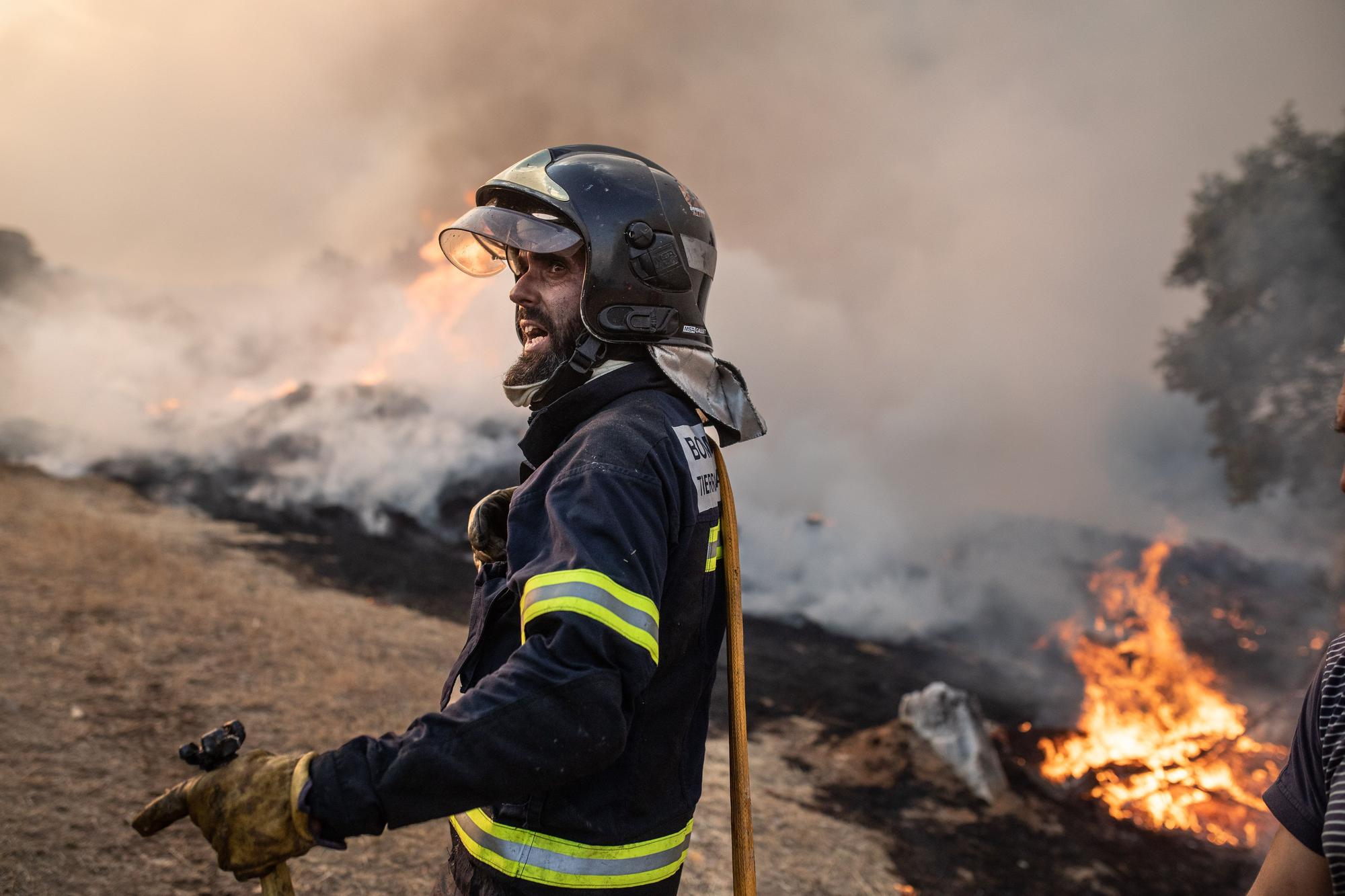 El feroz incendio de Losacio, en imágenes