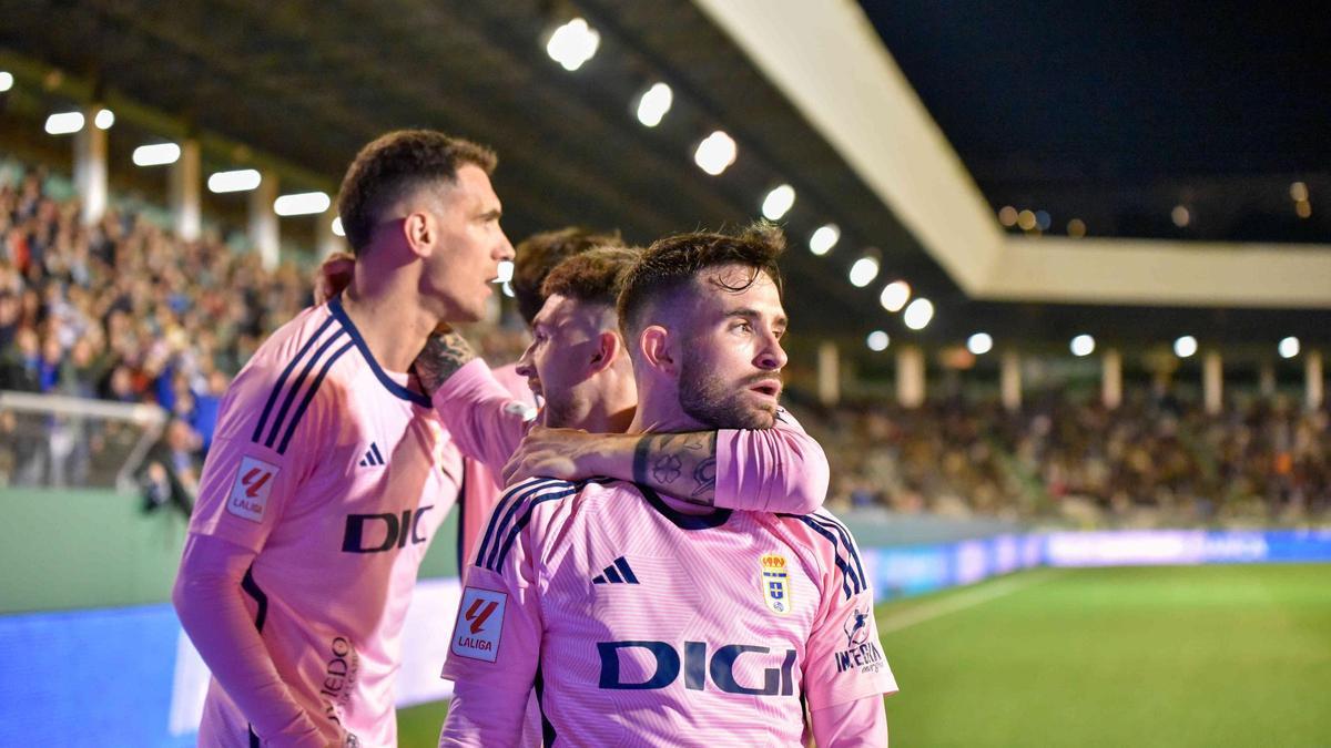EN IMÁGENES: Racing de Ferrol - Real Oviedo, con gran presencia de afición oviedista