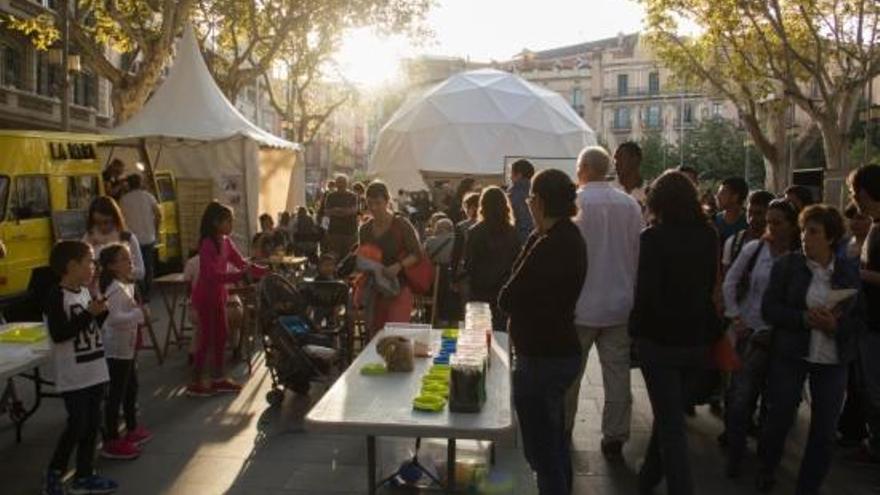 Desenes de persones en la 7a edició del Festival Ingràvid