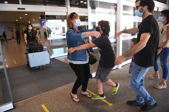 Nueva normalidad A Coruña: Reencuentros en Alvedro