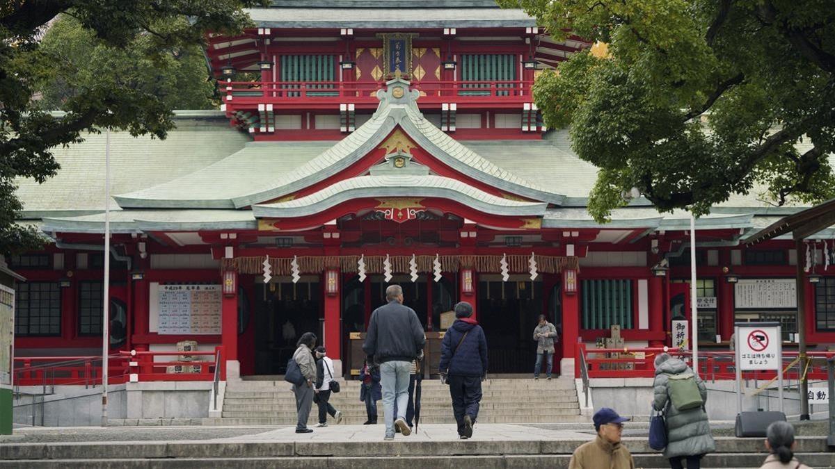 Fachada del santuario de Tomioka, donde tres personas fallecieron al ser agredidas por un individuo con un objeto punzante.