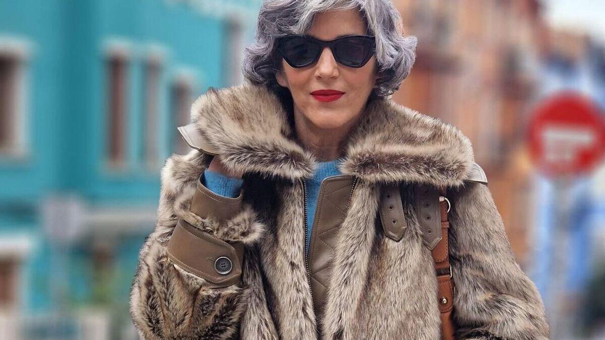 Las influencers +50 agotan el abrigo de pelo de Zara más moderno y elegante  de rebajas: lo copiamos