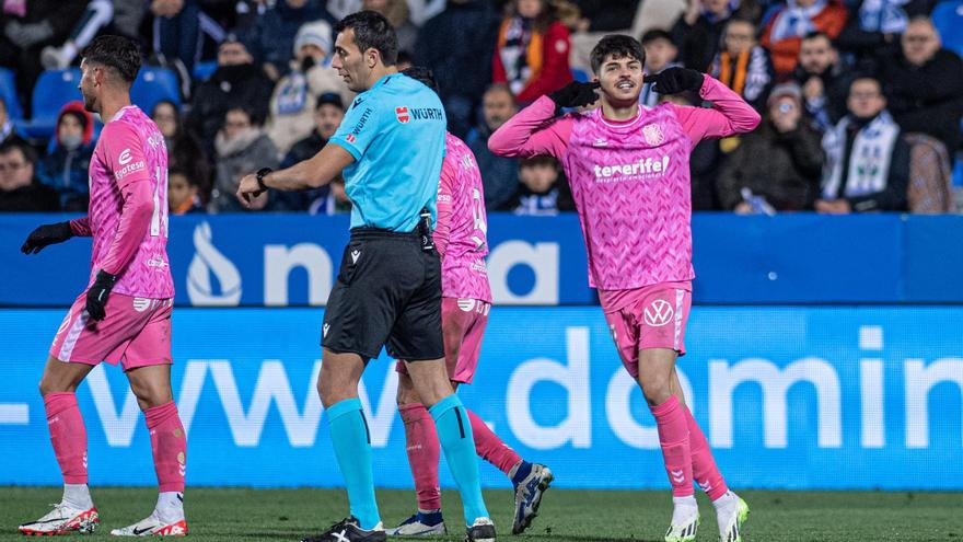 CD Tenerife: el reto de la doble salida liguera