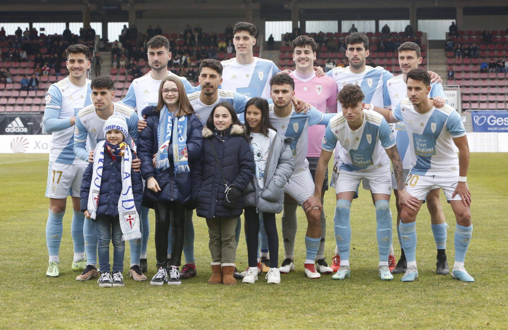 Las imágenes del partido del Compostela contra el Polvorón C.F.